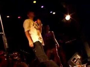MUDVILLE – “Blown” ft. DOUJAH RAZE, Live at Galapagos, NYC, 7.2007